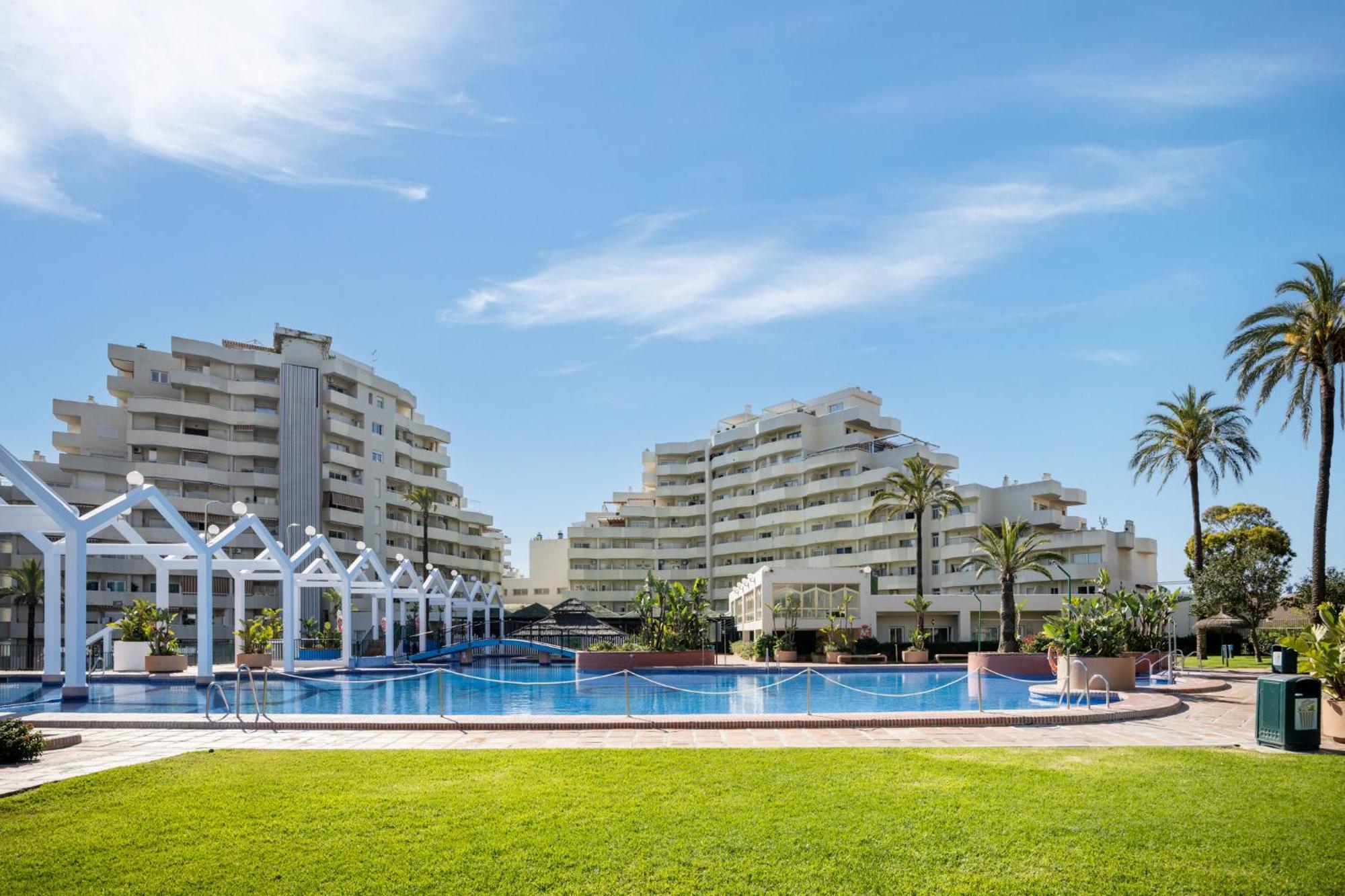 Benalbeach Premium Apartments By Alfresco Stays Benalmádena Exterior foto